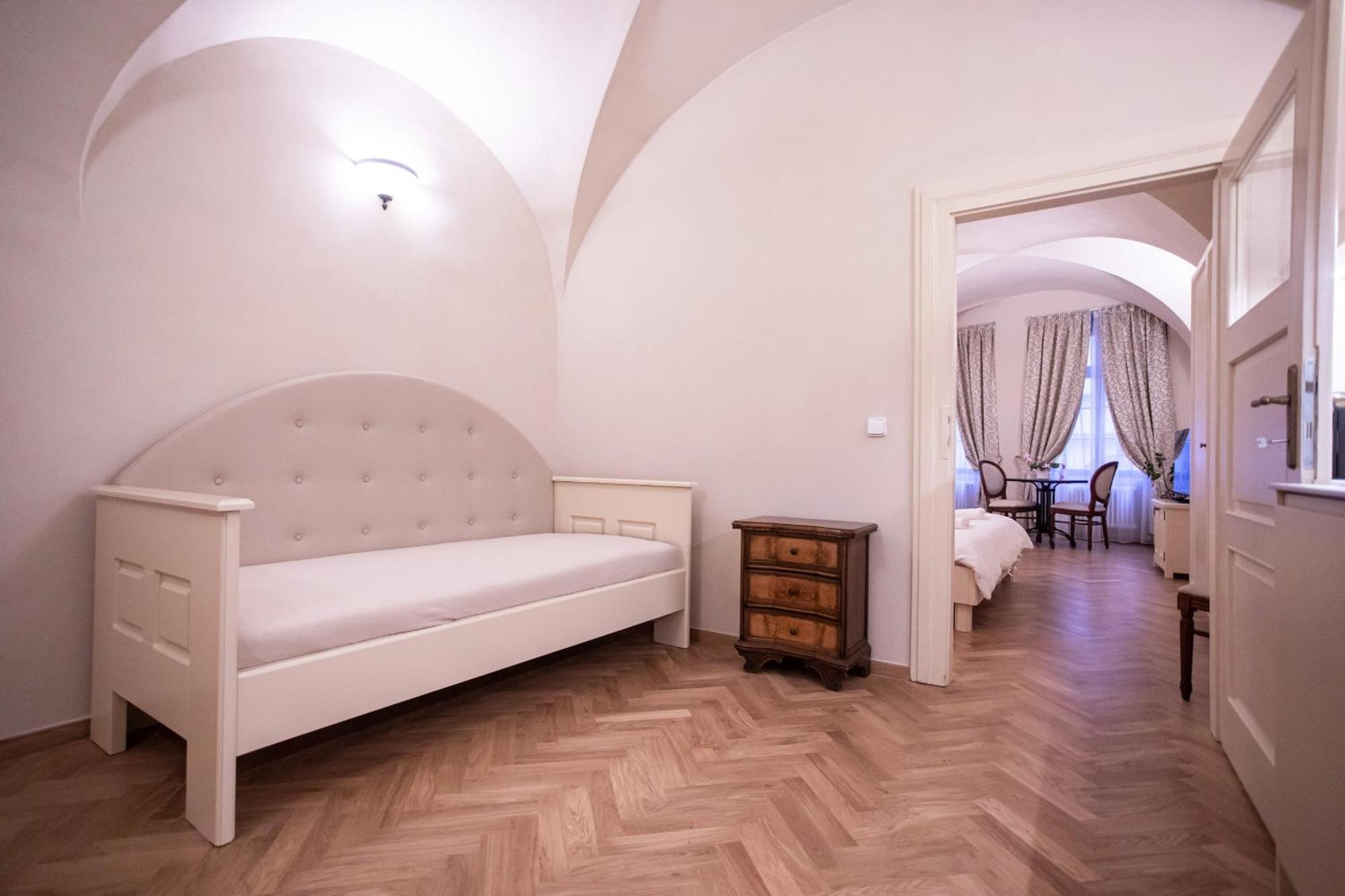 Thunovska Apartmán