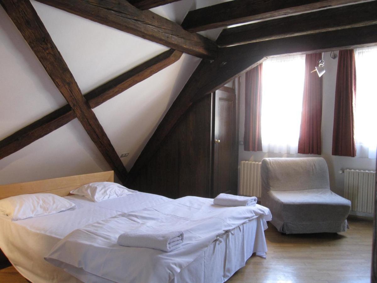 Thunovska Apartmán