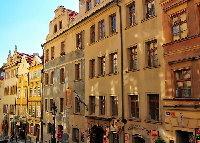 Residence Thunovska